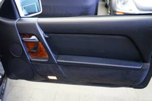 Image 21/38 of Mercedes-Benz 500 SL (1991)