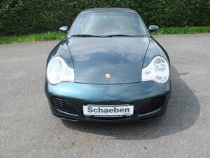 Bild 37/73 von Porsche 911 Carrera 4S (2004)