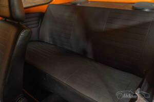 Image 14/19 of Volkswagen Beetle 1600 (1972)