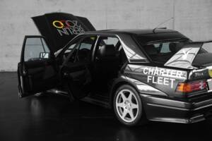 Imagen 23/50 de Mercedes-Benz 190 E 2.5-16 Evolution II (1990)