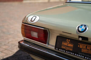 Image 15/46 of BMW 525 (1978)