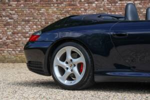Image 45/50 of Porsche 911 Carrera 4S (2004)