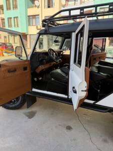 Afbeelding 6/73 van Land Rover Defender 110 (2005)