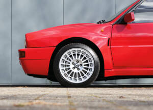Bild 35/58 von Lancia Delta HF Integrale Evoluzione I (1991)