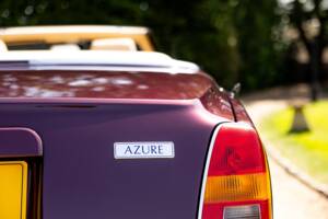Image 31/46 of Bentley Azure (1997)