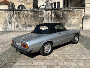 Immagine 18/88 di Alfa Romeo 1750 Spider Veloce (1971)