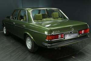 Bild 4/50 von Mercedes-Benz 300 D (1981)