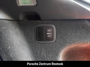Image 30/36 de Porsche Macan GTS (2020)
