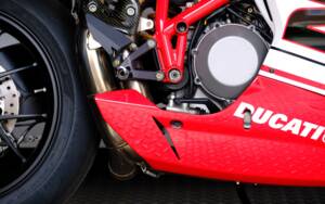 Image 14/98 of Ducati 1098 R (2010)