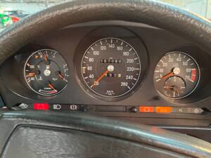 Immagine 22/52 di Mercedes-Benz 500 SL (1984)