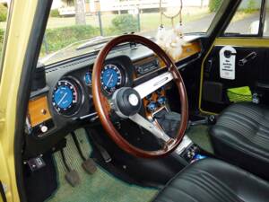 Image 10/13 de Alfa Romeo Giulia Nuova Super 1300 (1975)
