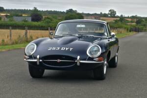 Image 2/50 de Jaguar Type E 3.8 (1962)