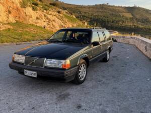 Image 1/8 of Volvo 940 2.0i (1994)