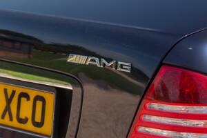 Immagine 25/50 di Mercedes-Benz S 55 AMG (2002)