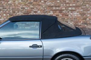 Image 40/50 of Mercedes-Benz 500 SL (1991)