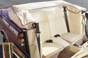 Image 22/26 of Aston Martin V8 Volante (1988)