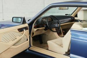 Image 10/39 of Mercedes-Benz 560 SEC (1990)