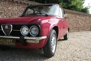 Image 48/50 de Alfa Romeo Giulia Nuova Super 1300 (1975)
