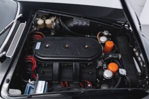 Image 65/100 of Ferrari 330 GT 2+2 (1965)