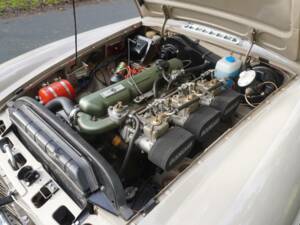 Bild 16/18 von MG MGC GT (1969)