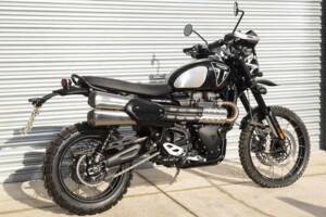 Afbeelding 26/50 van Triumph Scrambler 1200 Bond Edition (2020)