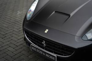Imagen 28/50 de Ferrari California (2011)