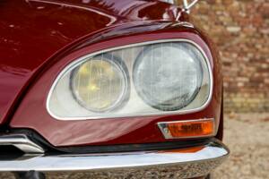 Image 34/50 de Citroën DS 21 (1971)