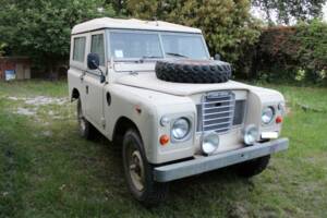 Image 3/33 of Land Rover 88 (1984)