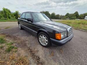 Bild 3/39 von Mercedes-Benz 190 E 1.8 (1992)