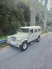 Bild 32/57 von Land Rover 110 (1989)