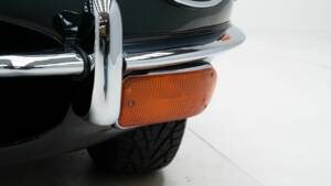 Bild 15/15 von Jaguar E-Type (1970)