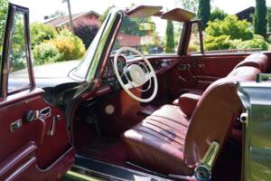 Image 2/13 de Mercedes-Benz 280 SE (1971)