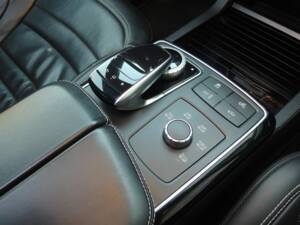Image 45/98 of Mercedes-Benz GLS 63 AMG 4MATIC (2016)