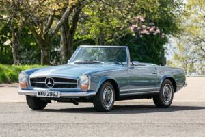 Image 1/33 of Mercedes-Benz 280 SL (1970)