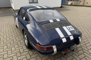 Obraz 16/50 pojazdu Porsche 911 2.0 L (1966)
