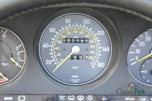 Image 32/47 de Mercedes-Benz 560 SL (1986)