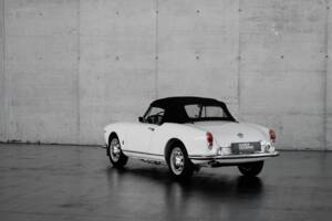 Afbeelding 7/48 van Alfa Romeo Giulia 1600 Spider (1963)