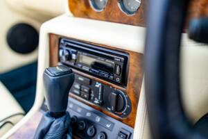 Image 49/50 of Aston Martin Virage Volante (1997)