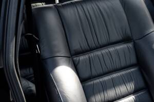 Image 29/75 of Lotus Carlton (1991)