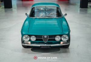 Image 3/25 of Alfa Romeo 1750 GT Veloce (1970)