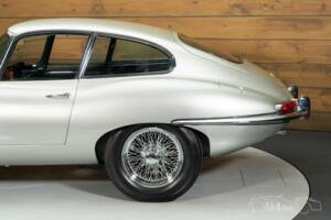 Image 17/19 de Jaguar Type E 3.8 (1964)