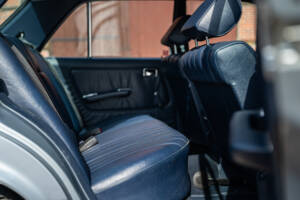Image 34/38 of Mercedes-Benz 300 D (1981)