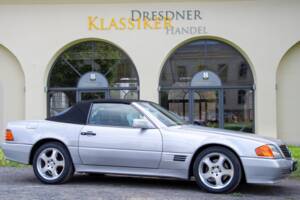 Image 22/34 of Mercedes-Benz 300 SL (1991)