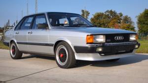 Image 52/94 de Audi 80 CD 5S (1982)