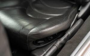 Bild 25/37 von Jaguar XKR (2001)