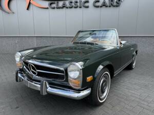 Image 5/50 de Mercedes-Benz 280 SL (1969)