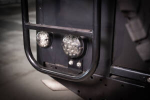Image 17/35 of Land Rover Defender 110 (1992)