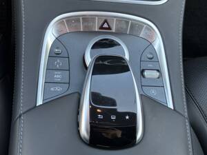 Bild 18/43 von Mercedes-Benz Maybach S 500 (2015)