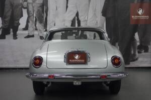 Image 15/80 of Lancia Flaminia Sport 3C 2.8 Zagato (1963)