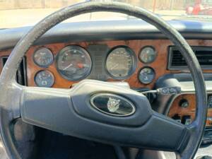 Image 41/50 of Jaguar XJ6 3.2 Sovereign (1983)